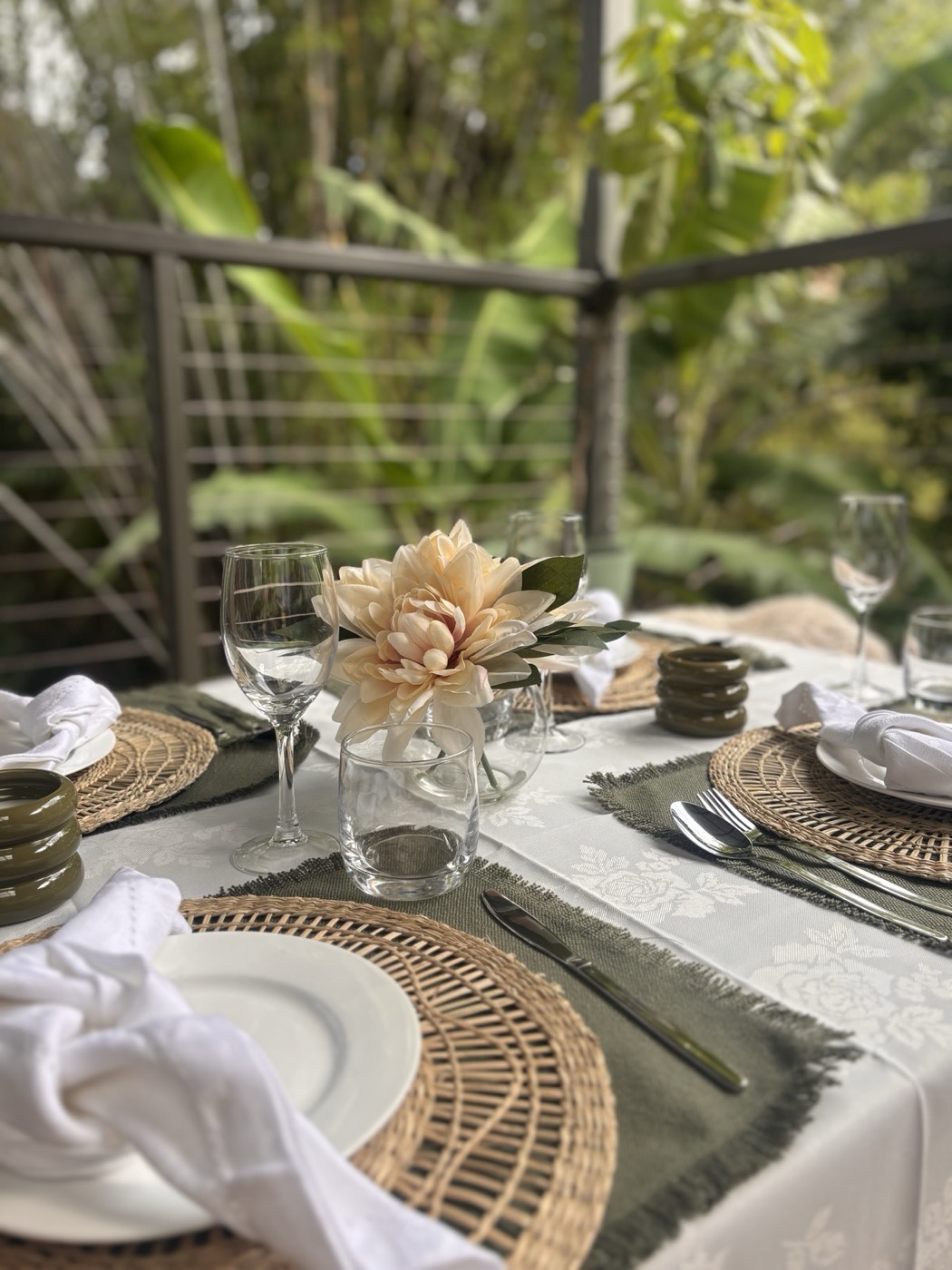 Luxury picnic styling