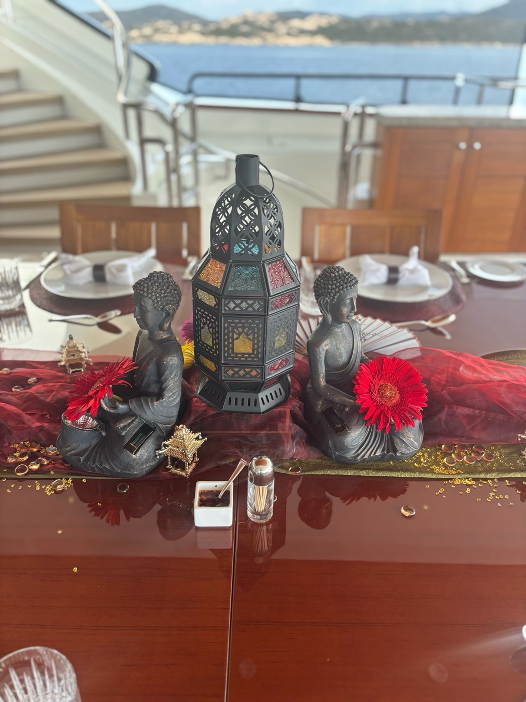 Bespoke tablescape